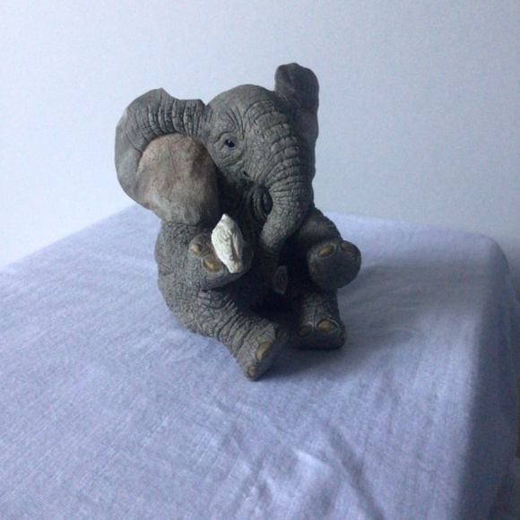 Elephant with Bird figurine - Picture 6 of 7